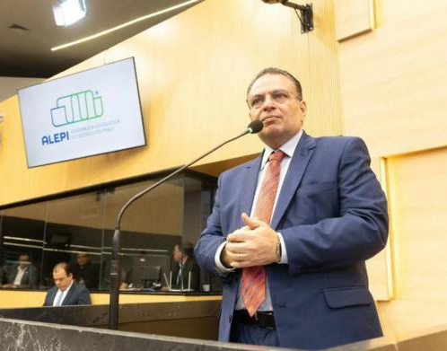 Deputado Gessivaldo cobra soluções imediatas para falta de água e energia em Teresina