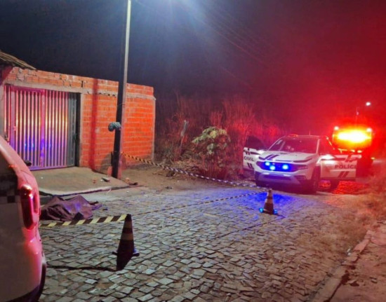 Mulher é assassinada a tiros em Regeneração