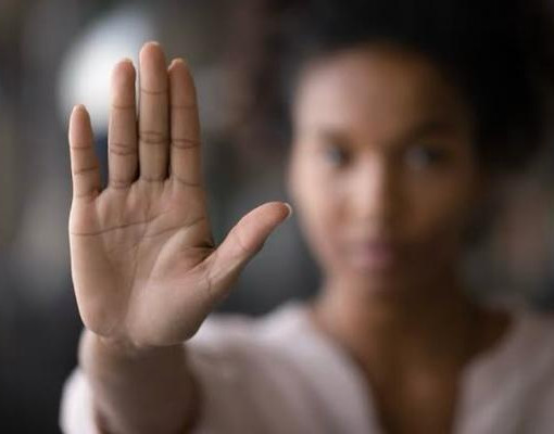 Prisão para quem descumprir medida protetiva é aprovada pela Câmara