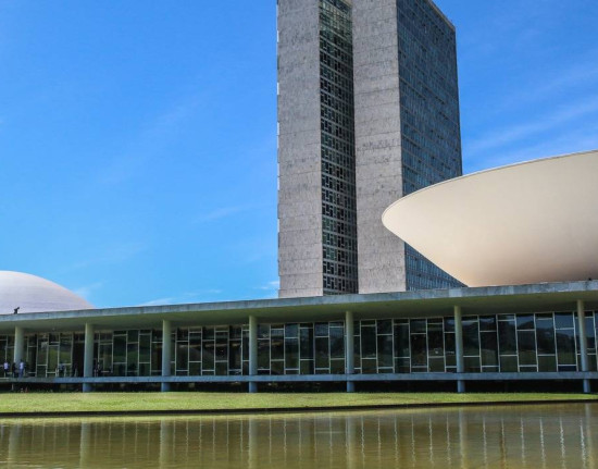 CONJECTURAS POLÍTICAS