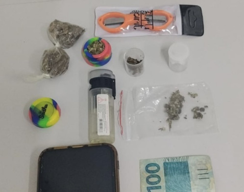 Conselheiro tutelar suspeito de convidar adolescente a fumar maconha é solto no Piauí