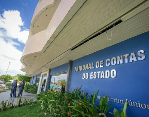TCE-PI realiza audiência para debater conflito fundiário em Cajueiro da Praia