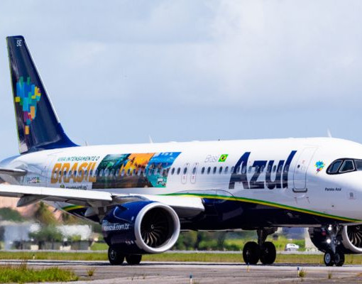 Avião da Azul Linhas Aéreas declara emergência por baixa quantidade de combustível