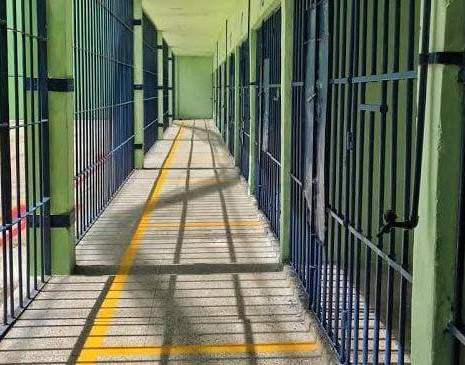 Homem que ordenou morte da ex-namorada de dentro de presídio é condenado a mais de vinte anos