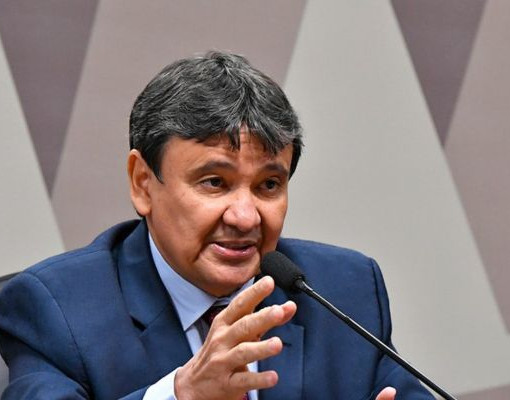 Wellington Dias pede cautela em debate sobre fim da escala 6x1