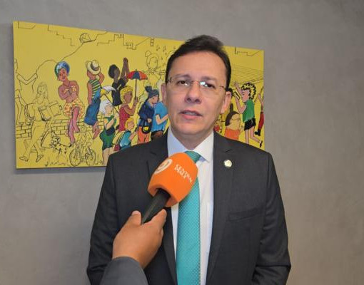 Zé Neto explica retorno à Câmara em meio a impasse sobre emendas
