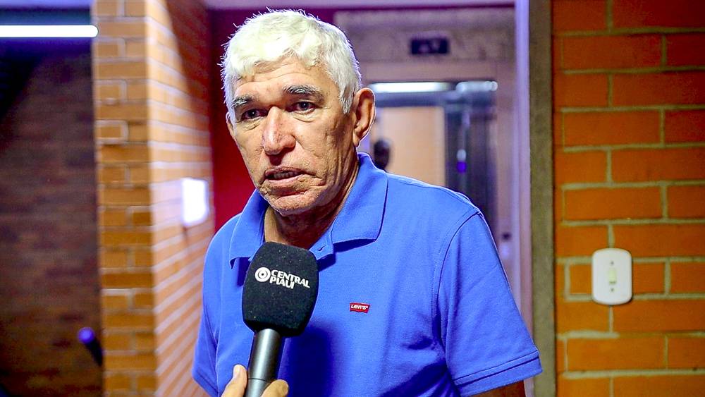 Luiz Menezes chama Jôve de 