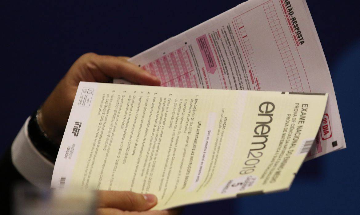 Enem 2023: Cerca de 100 mil estudantes no Piauí fazem a prova neste domingo