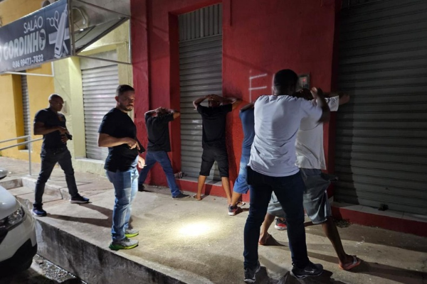Quadrilha de roubo de celulares é presa durante show do Wesley Safadão em Altos