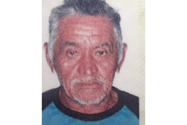 Idoso de 69 anos é morto a tiros por possível dívida com camelô