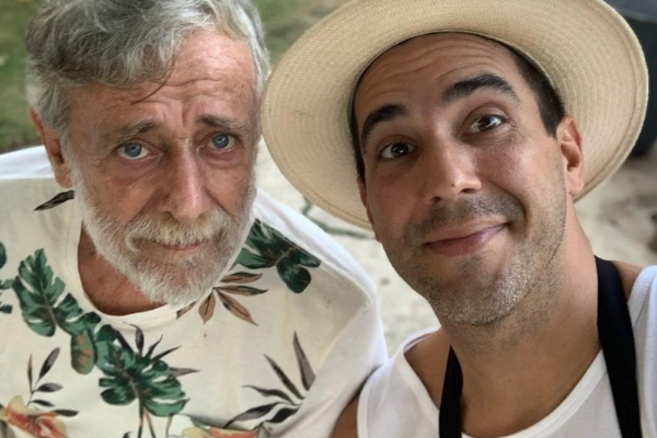 André Marques se despede do pai, Otto Marques, após parada cardíaca