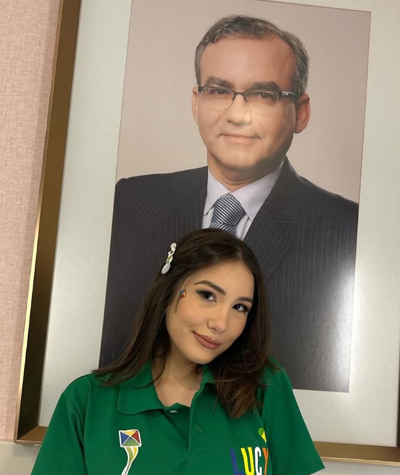 Filha de Firmino reprova investimento de R$ 42 milhões em escola com o nome do ex-prefeito