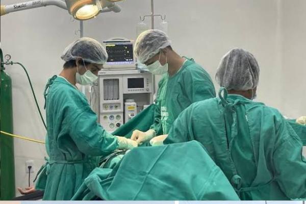 Novo programa reduz filas do SUS com cirurgias em hospitais privados no Piauí