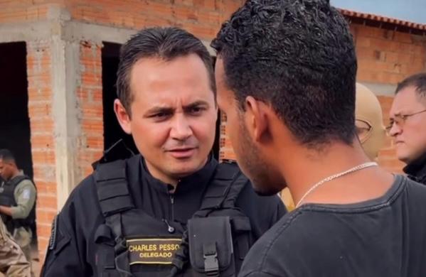 Investigado do PCC pede foto com delegado e acaba preso no Piauí