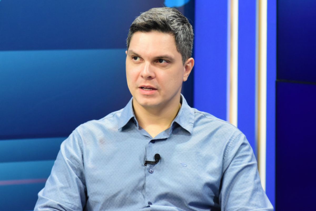 Especialista alerta para risco na PEC que permite nova reeleição no Piauí