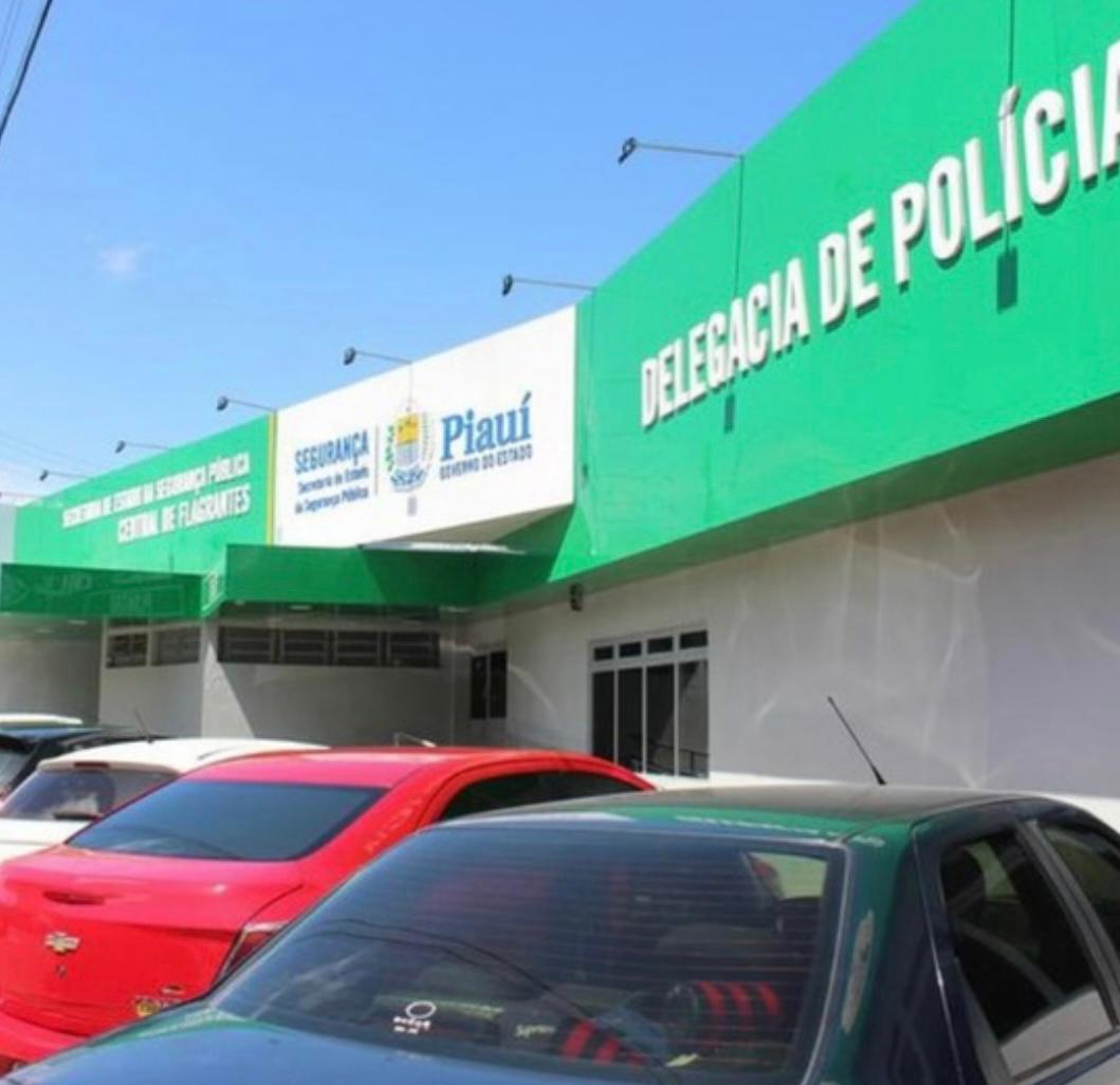 Mulher é trancada em porta-malas e interrogada por trio em Teresina
