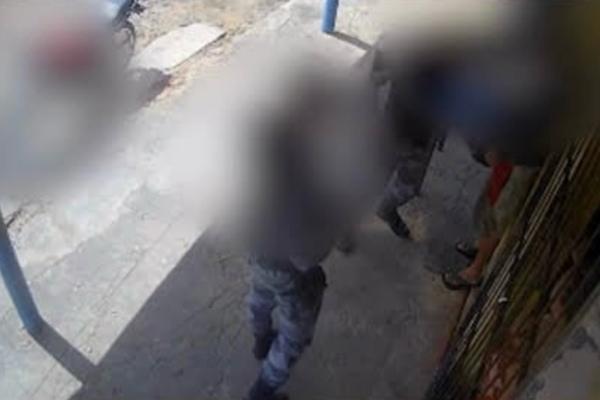 Jovem é agredido por policiais durante abordagem policial em Parnaíba
