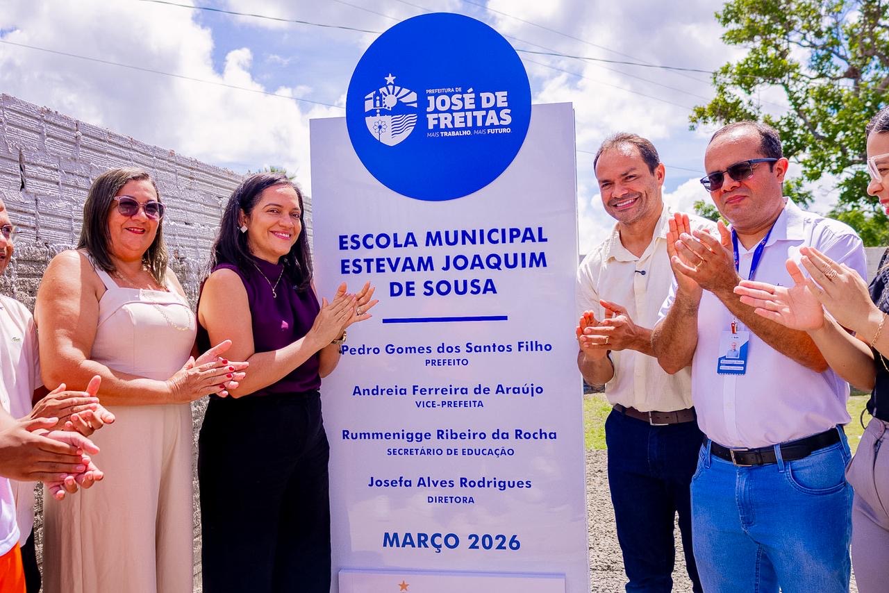 Prefeito Pedro Gomes entrega reforma da Escola Estevam Joaquim na comunidade Palmeirinha