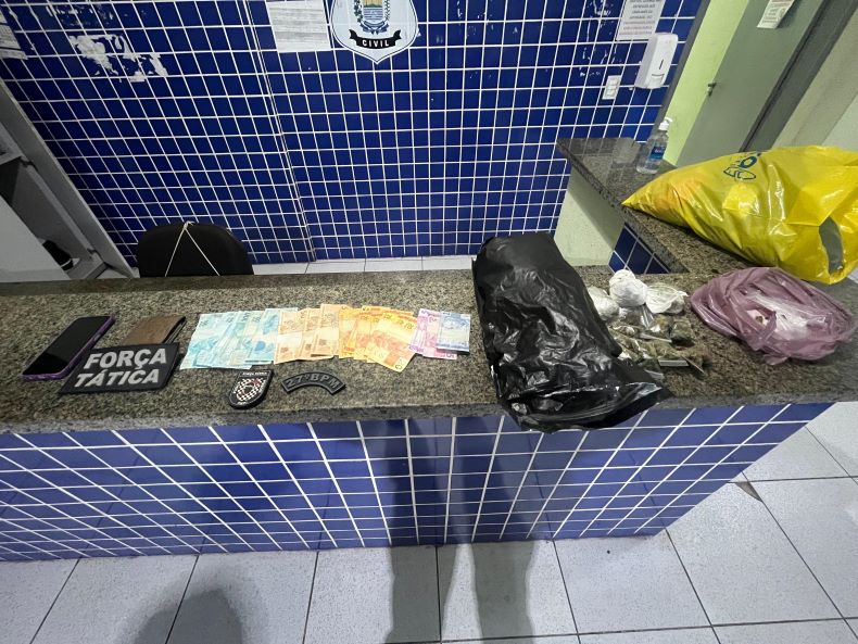 Homem é preso pela PM com sacola de 