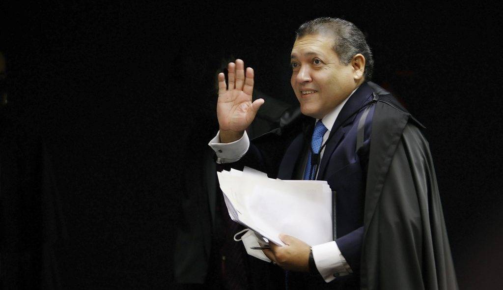 Na política não há acaso: o sistema sempre vence