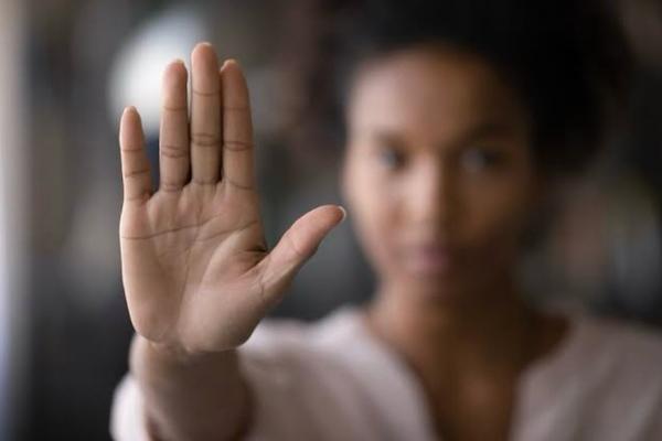 Prisão para quem descumprir medida protetiva é aprovada pela Câmara