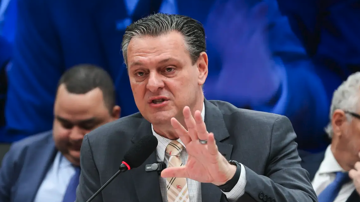 Ministro da Agricultura negocia mais R$ 500 milhões para seguro rural