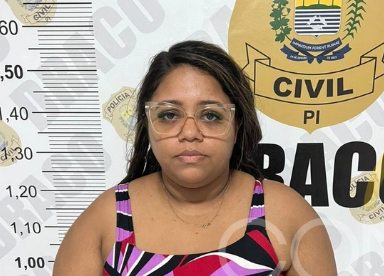 Polícia prende mulher que aplicava golpes em supermercados de Teresina
