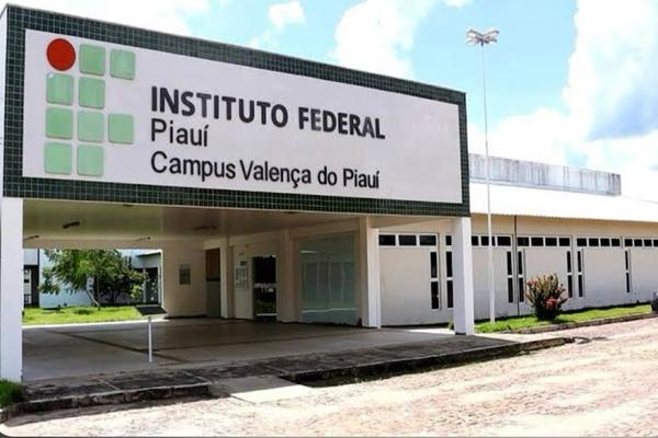 Inscrições para professor substituto de Inglês no IFPI Valença encerram nesta segunda-feira (07)
