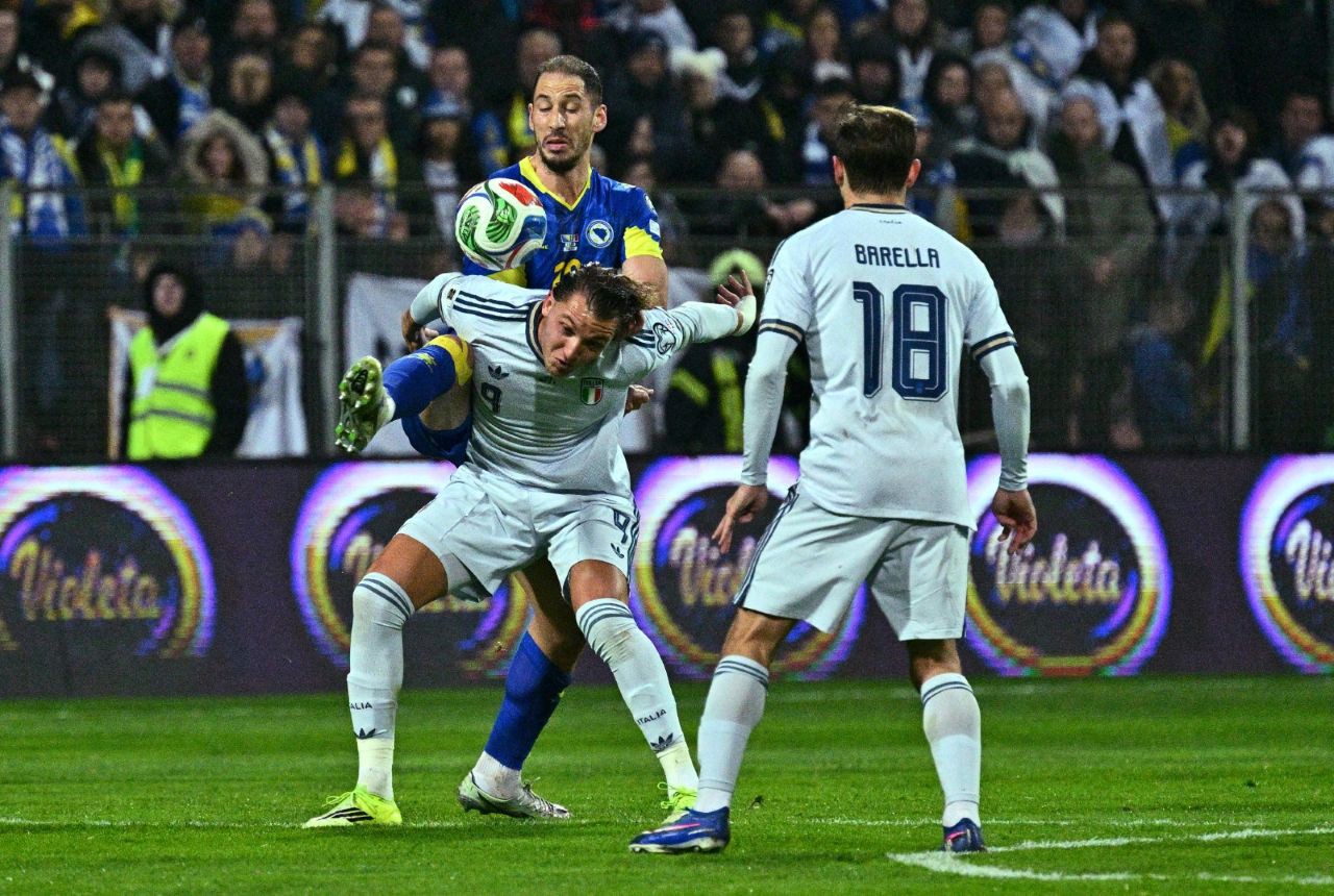 Itália perde para Bósnia nos pênaltis e fica fora da Copa pela terceira vez seguida