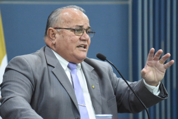 Antônio Zé Lira mantém pré-candidatura ao Senado e prepara anúncio de suplentes