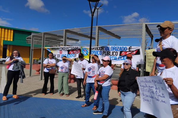 Projeto do prefeito Pompilim contra servidores gera crise e protestos em São Miguel do Tapuio