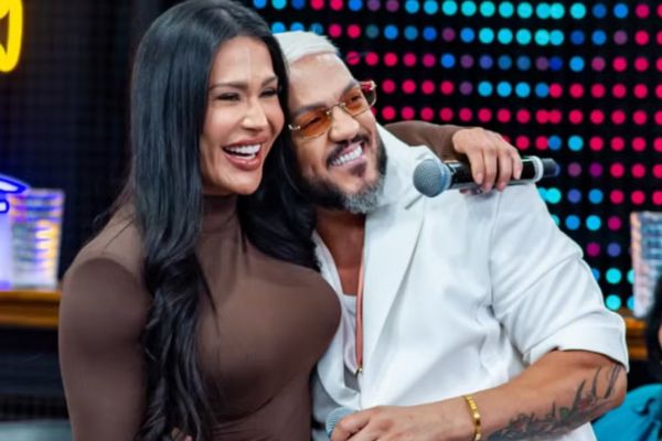 Fim com papel passado: Gracyanne oficializa divórcio de Belo