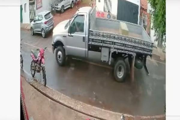 Assalto termina com idoso morto e caminhão roubado no Norte do Piauí