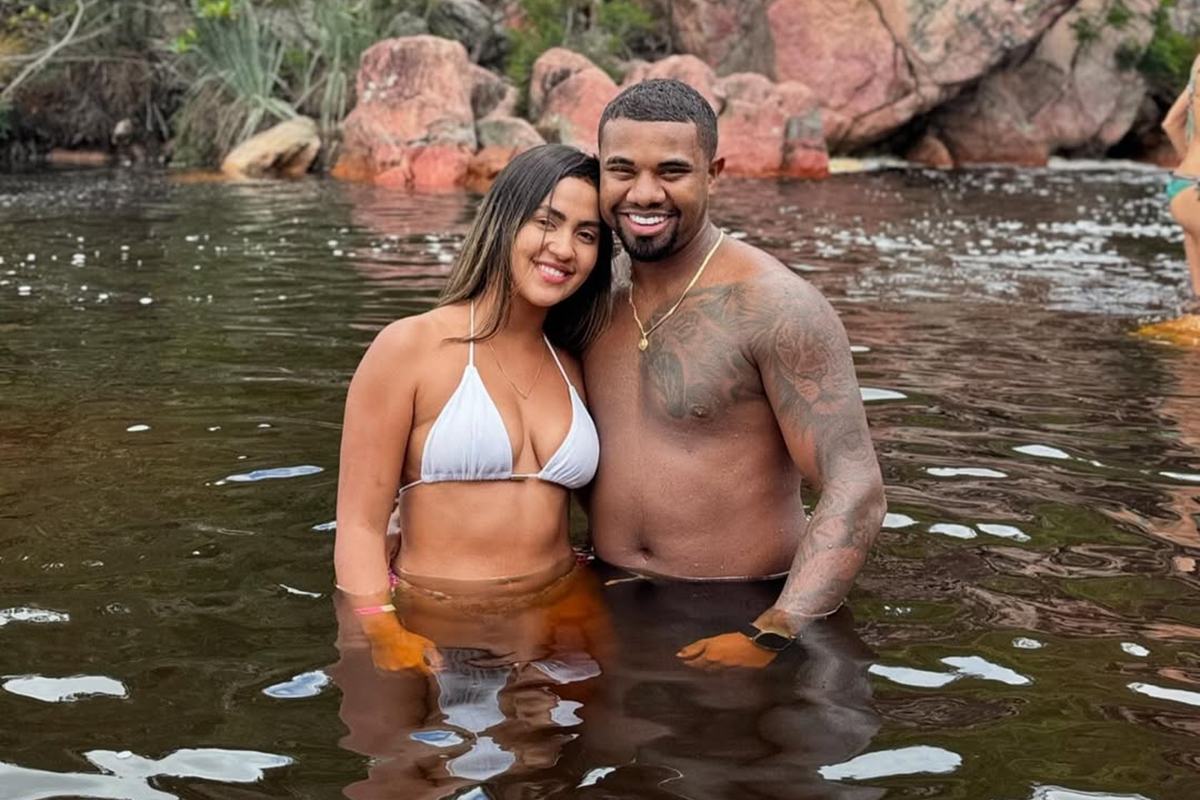 Davi Brito anuncia gravidez sem a família da namorada saber