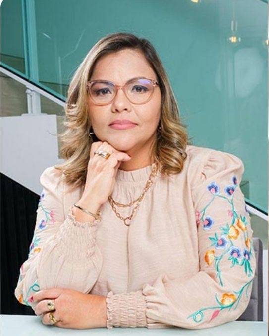 Flaviana Veras será vice de Hélio em Parnaíba
