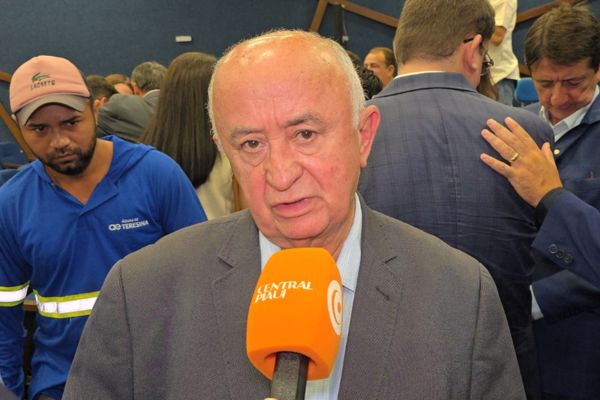 Júlio César diz que fala de Marcelo Castro sobre agendas com Ciro favorece oposição