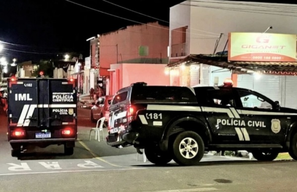 Homem é morto a tiros dentro de bar em Fronteiras