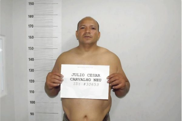 Justiça suspende CNH de motorista acusado de atropelar pai e filha