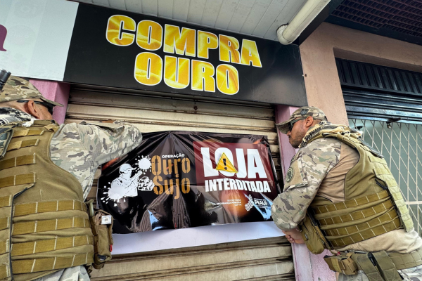 Polícia suspende funcionamento de empresa ligada ao comércio ilegal de ouro