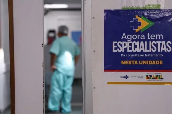SUS terá mais especialistas: Senado aprova programa Agora Tem Especialistas até 2030