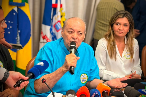 Silvio Mendes anuncia reformulação do transporte público de Teresina