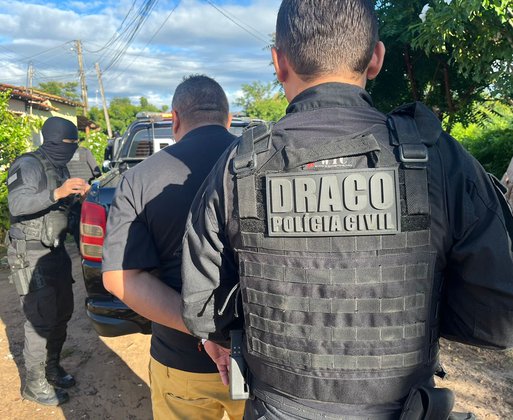 Draco prende suspeitos de fornecer armas para facções do Piauí e Ceará por via WhatsApp