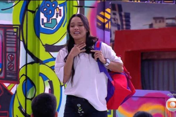 Eva se tornou a 13ª eliminada do BBB 25 com 51,35% dos votos