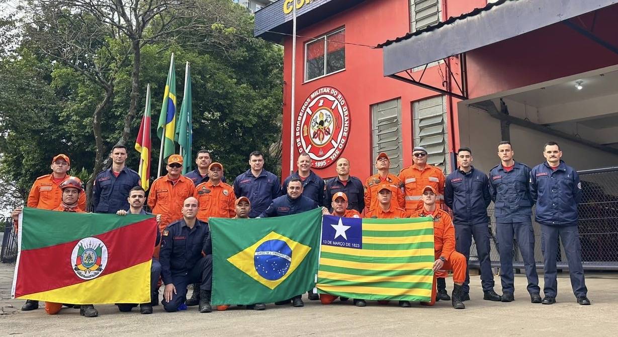 Bombeiros enviados para o RS retornam para o Piauí