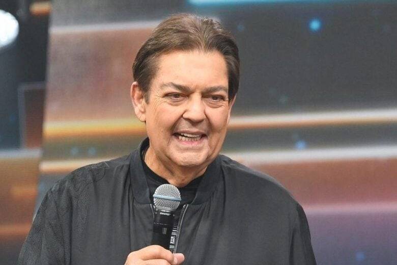 Faustão recebe alto do hospital após rejeição de rim transplantado