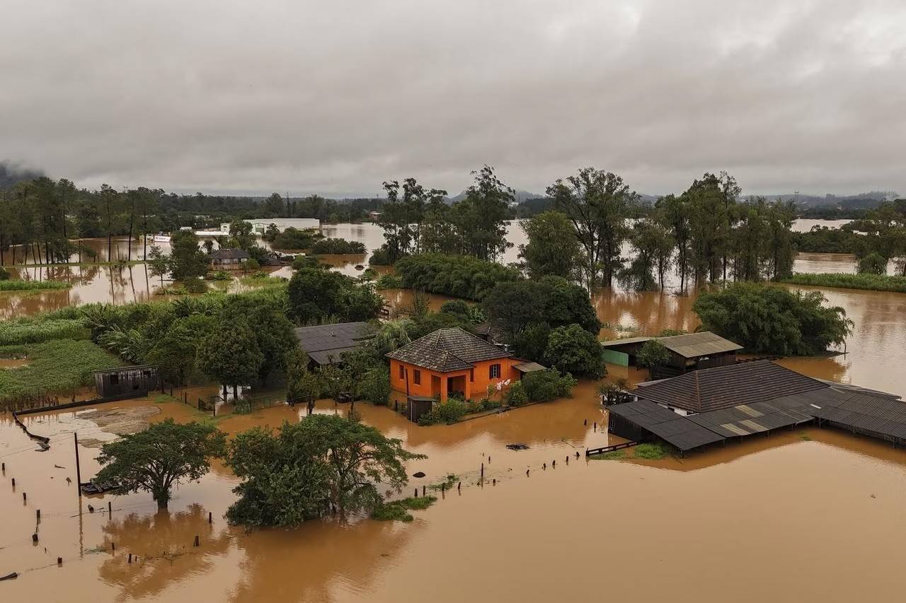 Sobe para 83 número de mortes no Rio Grande do Sul pelas fortes chuvas