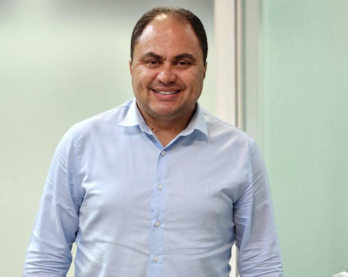 Hilder Monção desiste da pré-candidatura a prefeito e declara apoio a Dr. Hélio