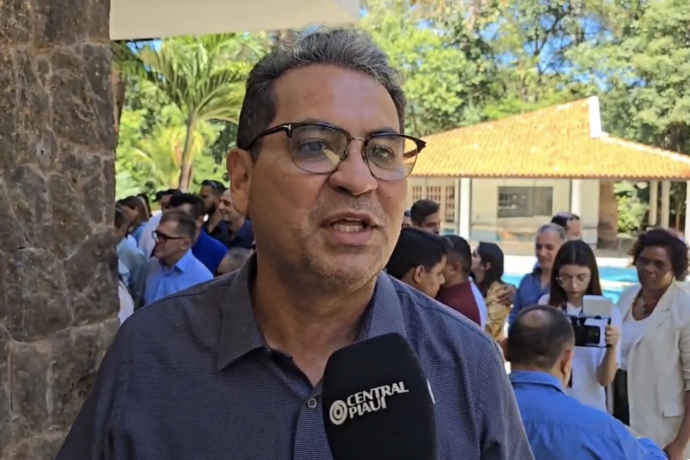 Prefeito de Demerval Lobão anuncia construção de laboratório com apoio de Ciro Nogueira