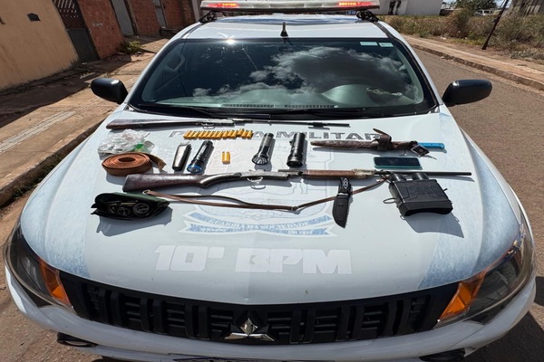 Homem é preso com armas e acessórios de uso restrito no Sul do Piauí