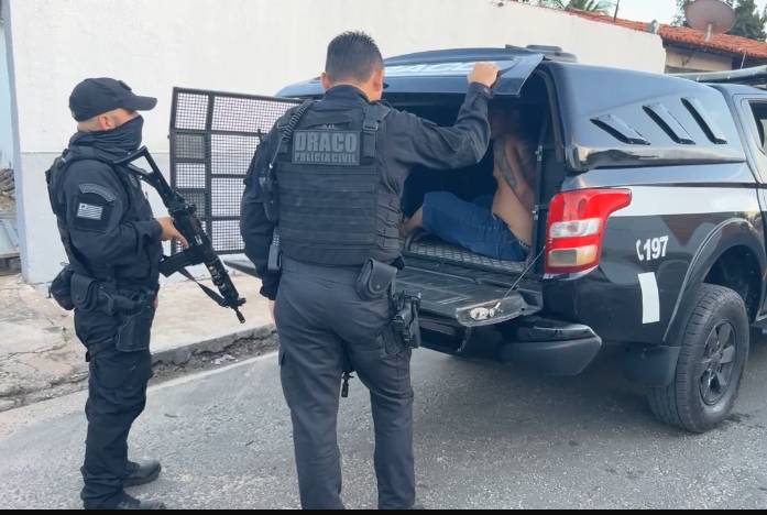 Dois jovens são presos em Teresina por ameaças ao delegado do DRACO durante live